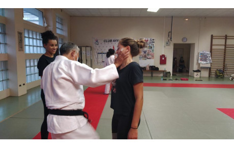 1er cours de self défense  septembre 2020